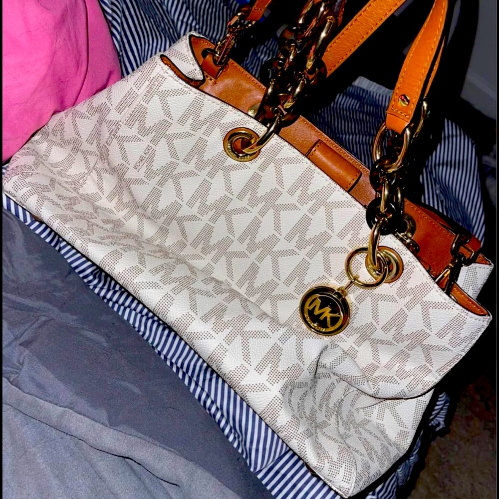 Michael Kors Vanilla & Accorn Purse w/ Bag